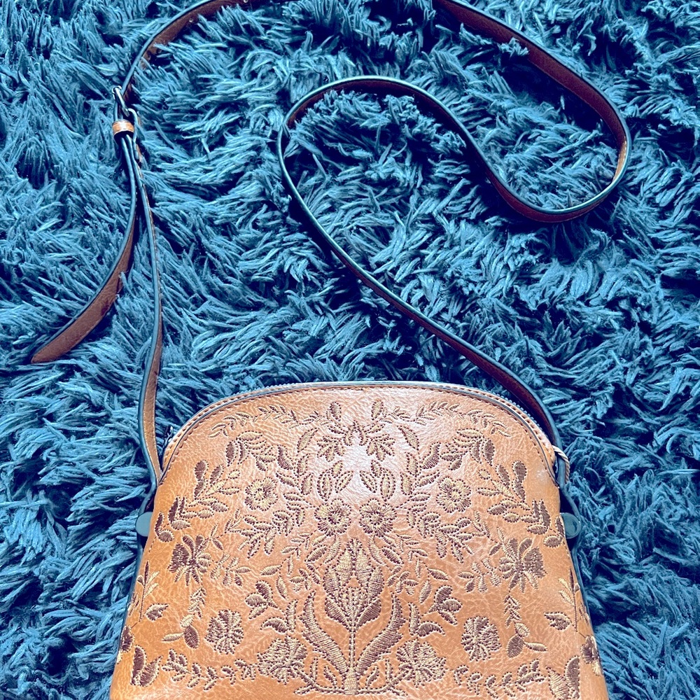 Sam and Hadley Dome Crossbody Adjustable Shoulder Strap Purse W/EMBROIDERY